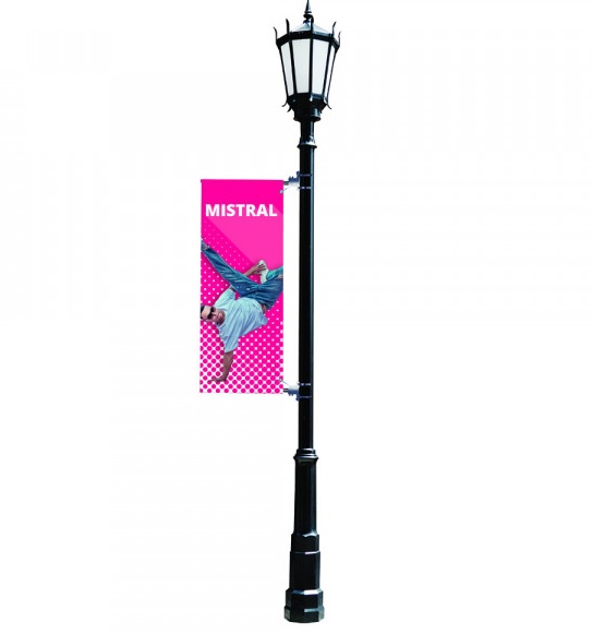 PLV extérieur drapeau publicitaire sur potence