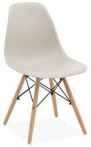 Chaise polypropylène beige et hêtre massif clair Wako
