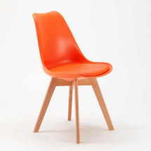 Chaise polypropylène orange et hêtre massif clair Wako